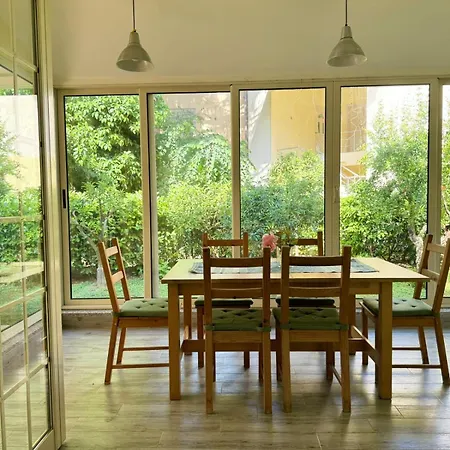 펜션 New Lovely Vacation House